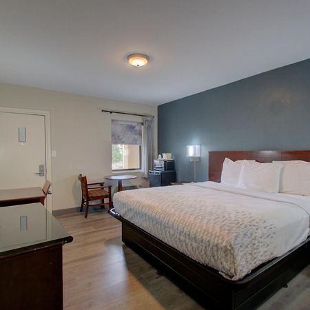 Budget Inn Falls Church Ngoại thất bức ảnh